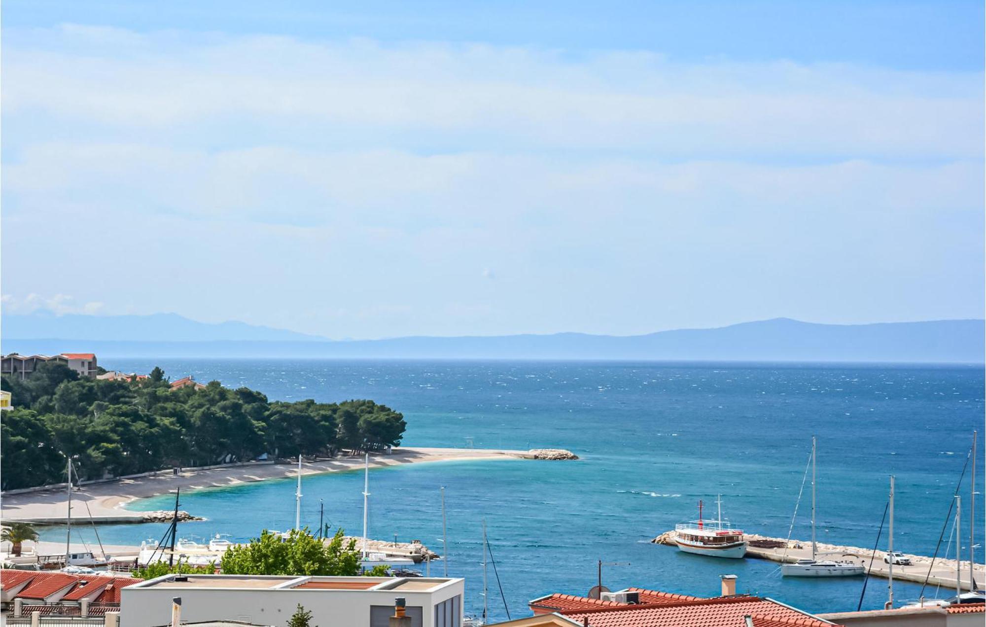 Amazing Apartment In Baska Voda With Wifi Luaran gambar