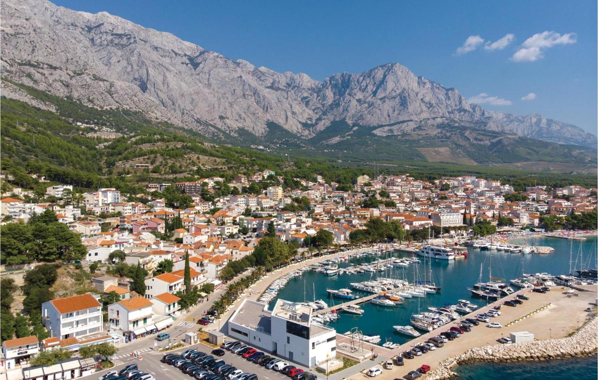Amazing Apartment In Baska Voda With Wifi Luaran gambar