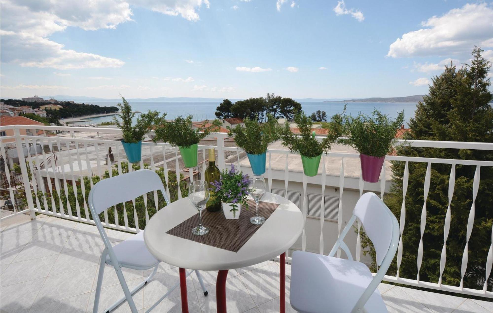 Amazing Apartment In Baska Voda With Wifi Luaran gambar