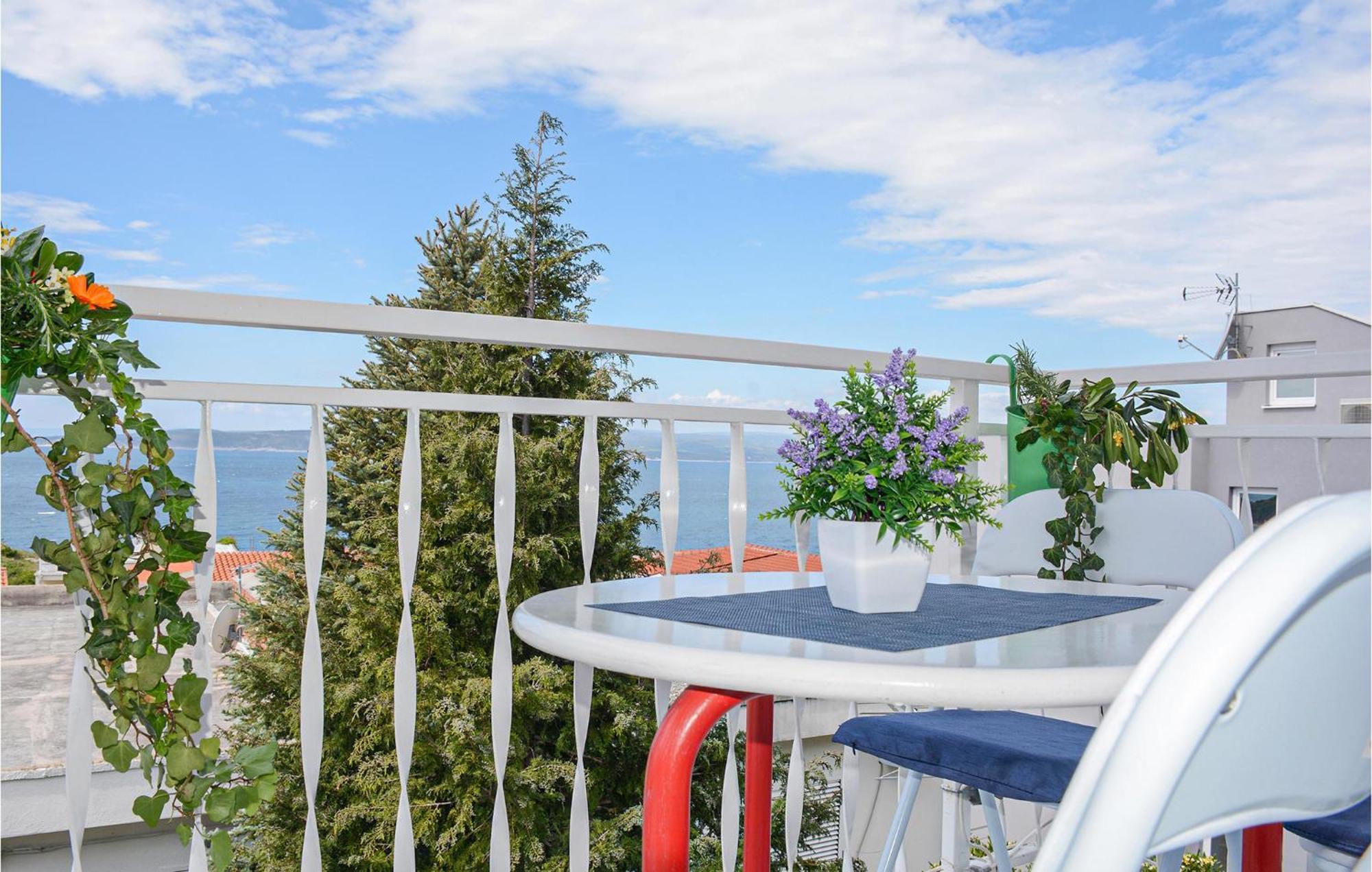 Amazing Apartment In Baska Voda With Wifi Luaran gambar